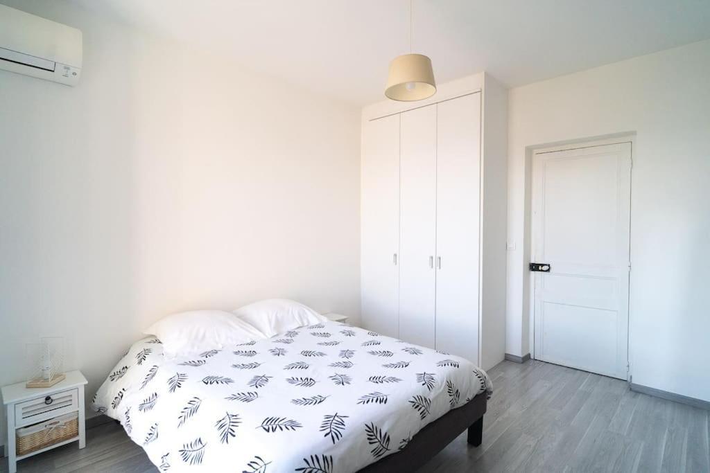 Appartement T4 Vue Mer Proche Gare Et Centre Ville Ajaccio  Exterior photo