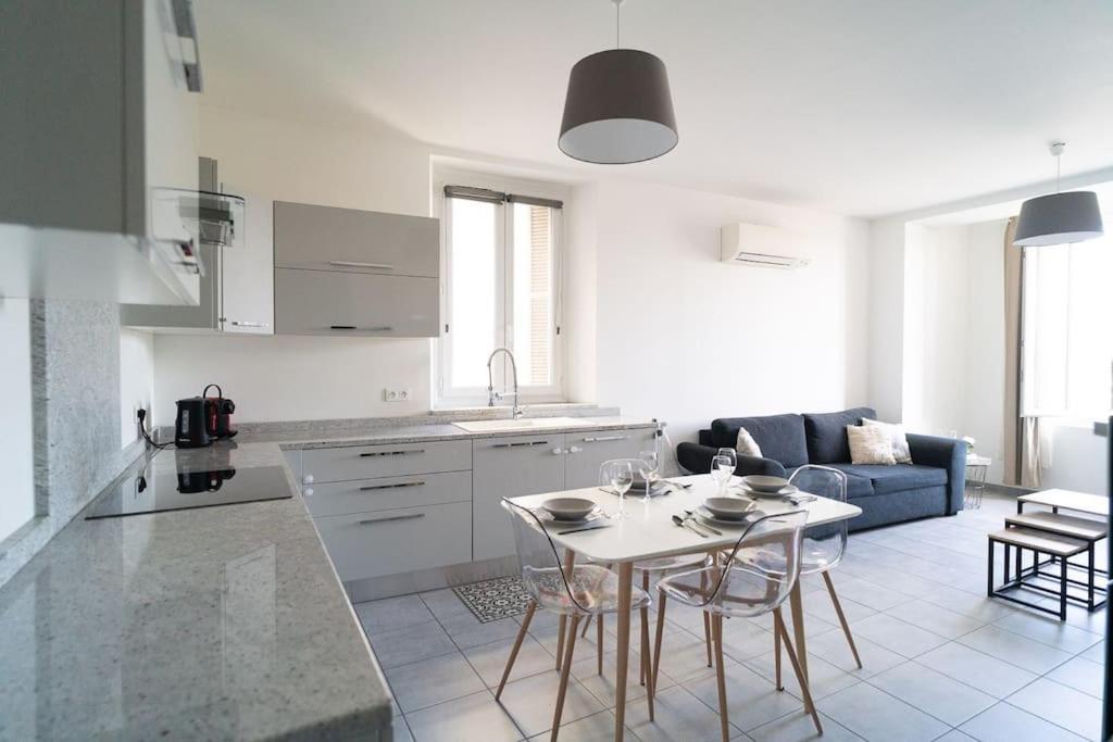 Appartement T4 Vue Mer Proche Gare Et Centre Ville Ajaccio  Exterior photo